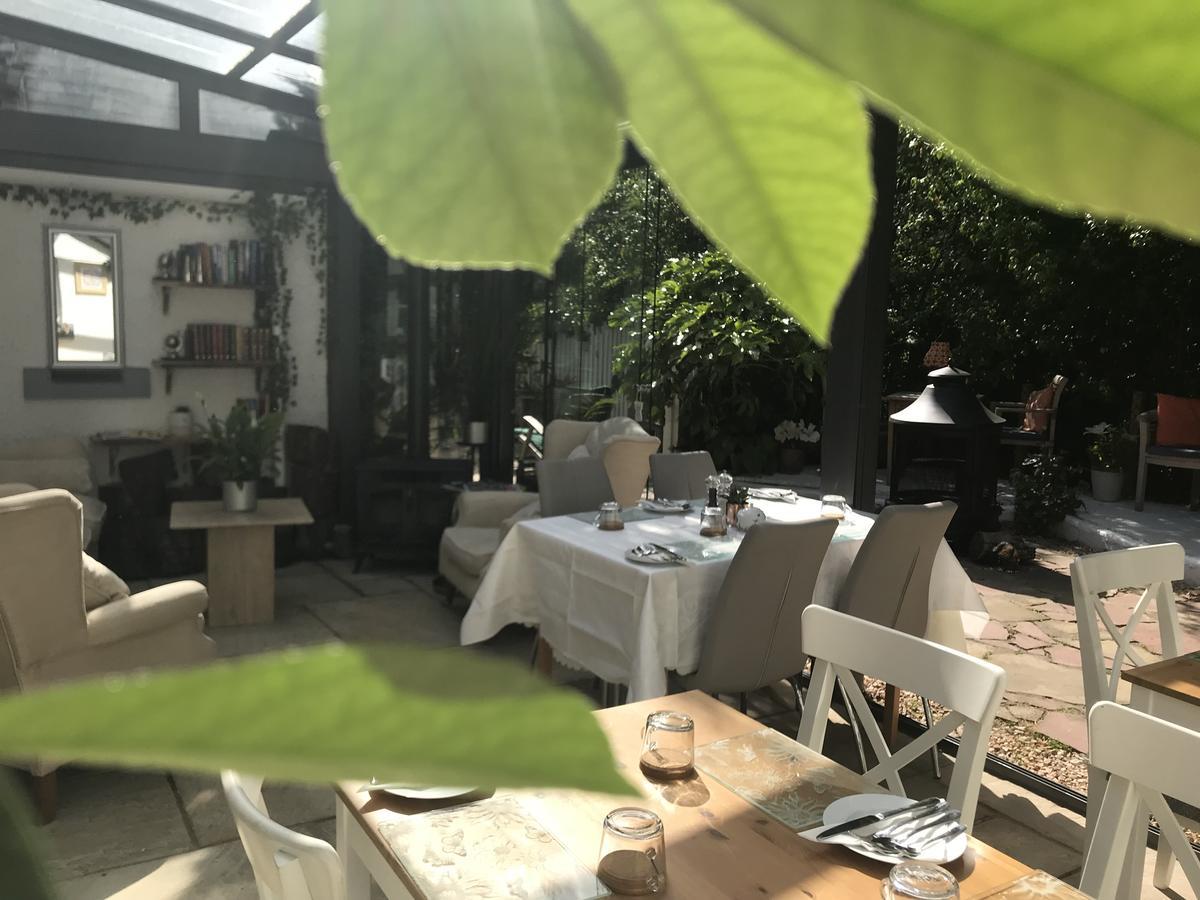 Justb Deva Edinburgh Hotel Bagian luar foto